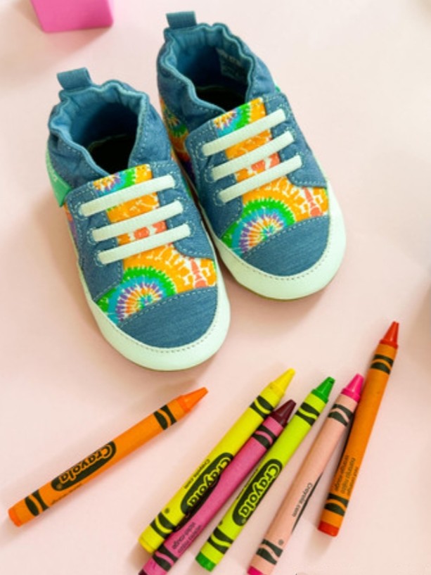 Crayola Rainbow Tie Die Soft Soles