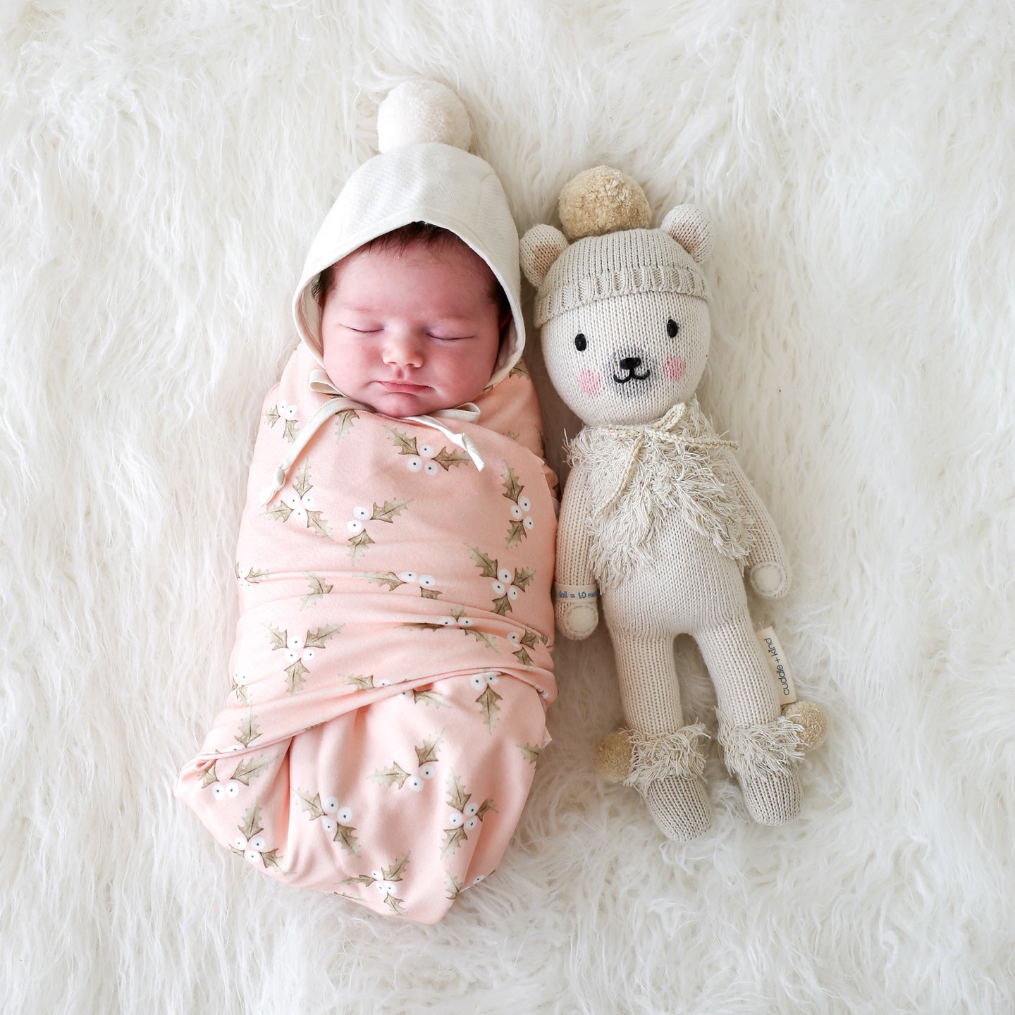 Cuddle and Kind Stella Polar Bear