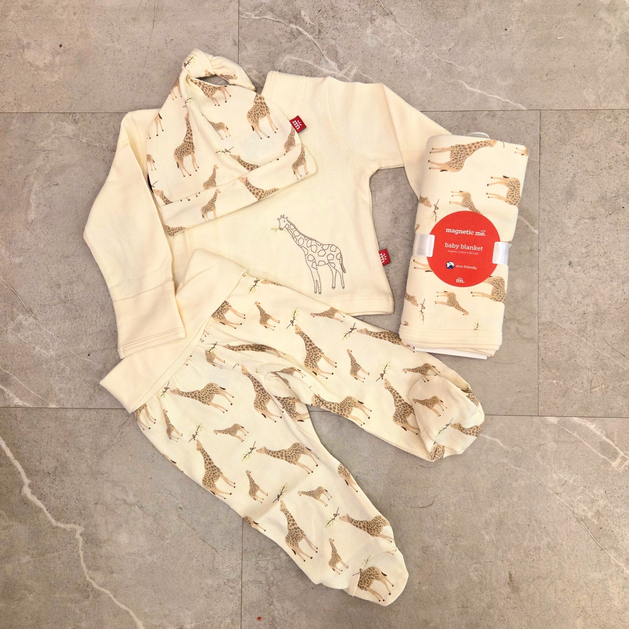 Cream Jolie Giraffe Take Me Home Set & Blanket