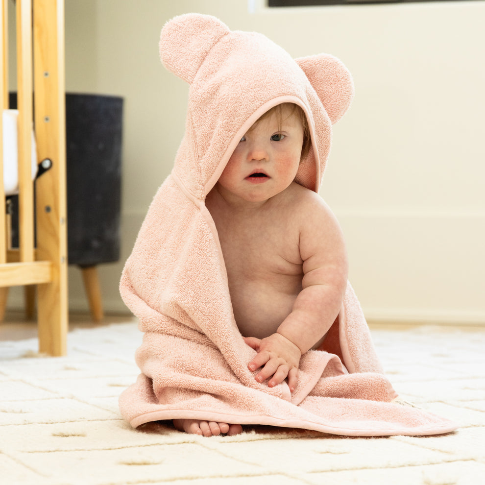 Blush Hooded Towl & Mitt Set