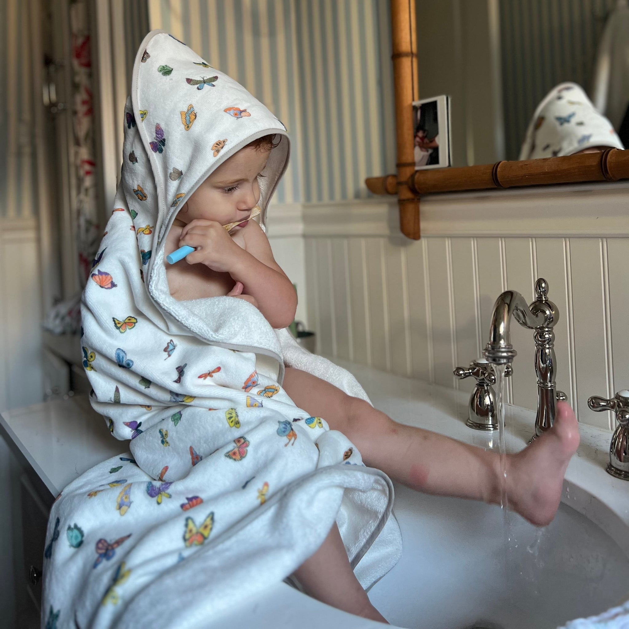 Madame Butterfly Hooded Bath Towel